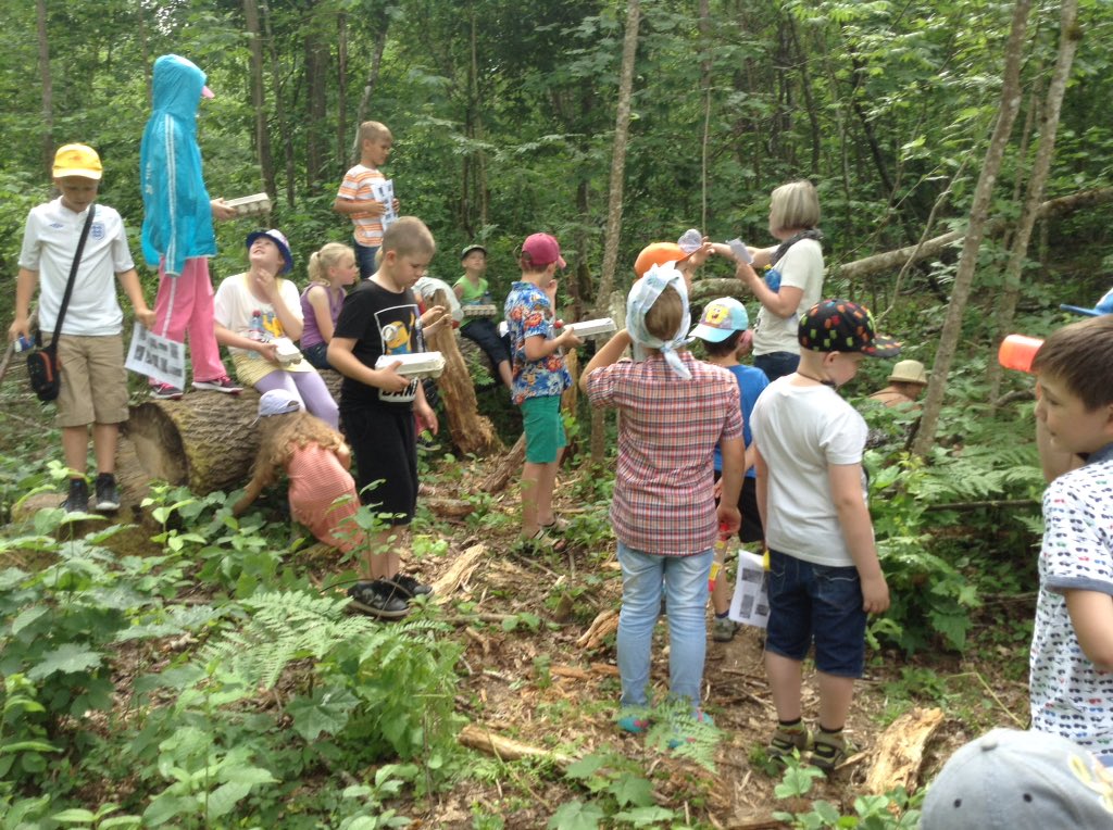 <a href="/pamatskola/">Cēsu 2.pamatskola</a> nometnes 4.diena-Latvijas dārgumu medības! Paldies sk.Maritai! #esiverigs #saudzedabu