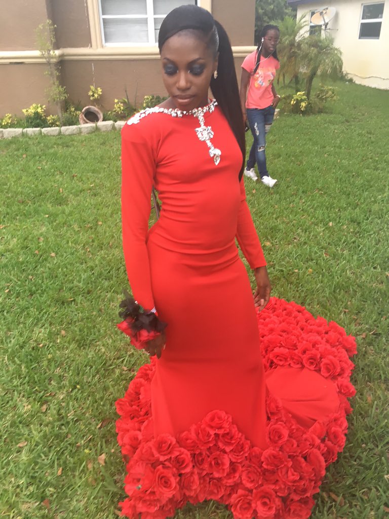 peachyrooo's tweet photo. #TheFinale2k16 #ElyProm2k16 π https://t.co/FN8Qqw5KU2
