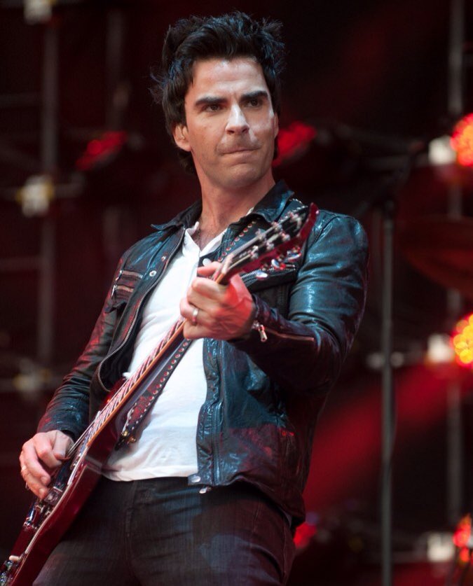 Scott_MadWinter's tweet photo. @stereophonics happy birthday Kelly you absolute legend! 🎸🎤 https://t.co/qqpkTenmEv