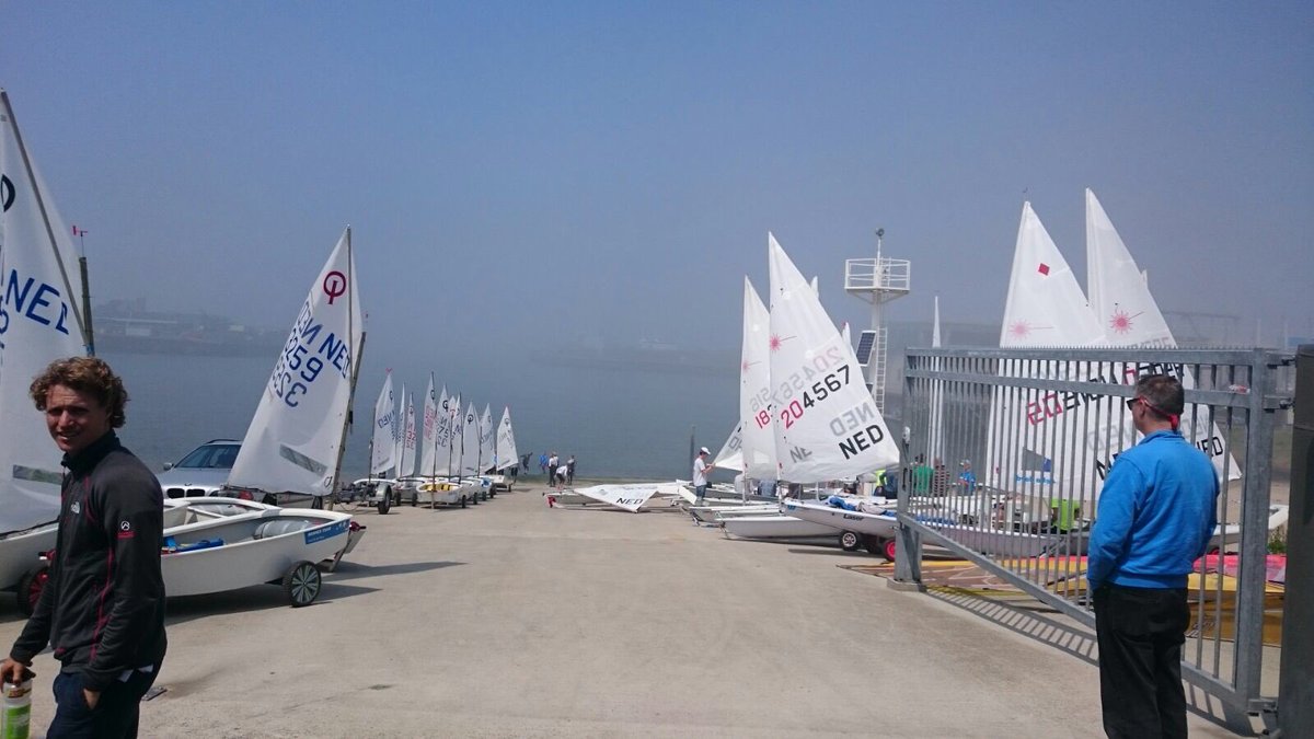 EdwinLodder's tweet photo. NTC Zeilen dit weekend lekker druk met circa 70 teams om te trainen #watersportverbond #laser #optimist #rsfeva https://t.co/dH2iamGKA5