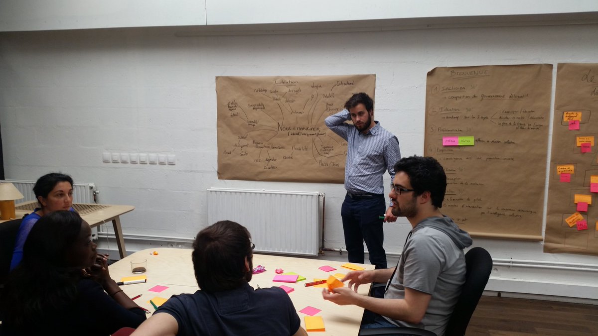 SourcesLab's tweet image. Décider collectivement / réinventer la France / nous émanciper : 3 groupes et 3 thèmes très riches ! #democracy