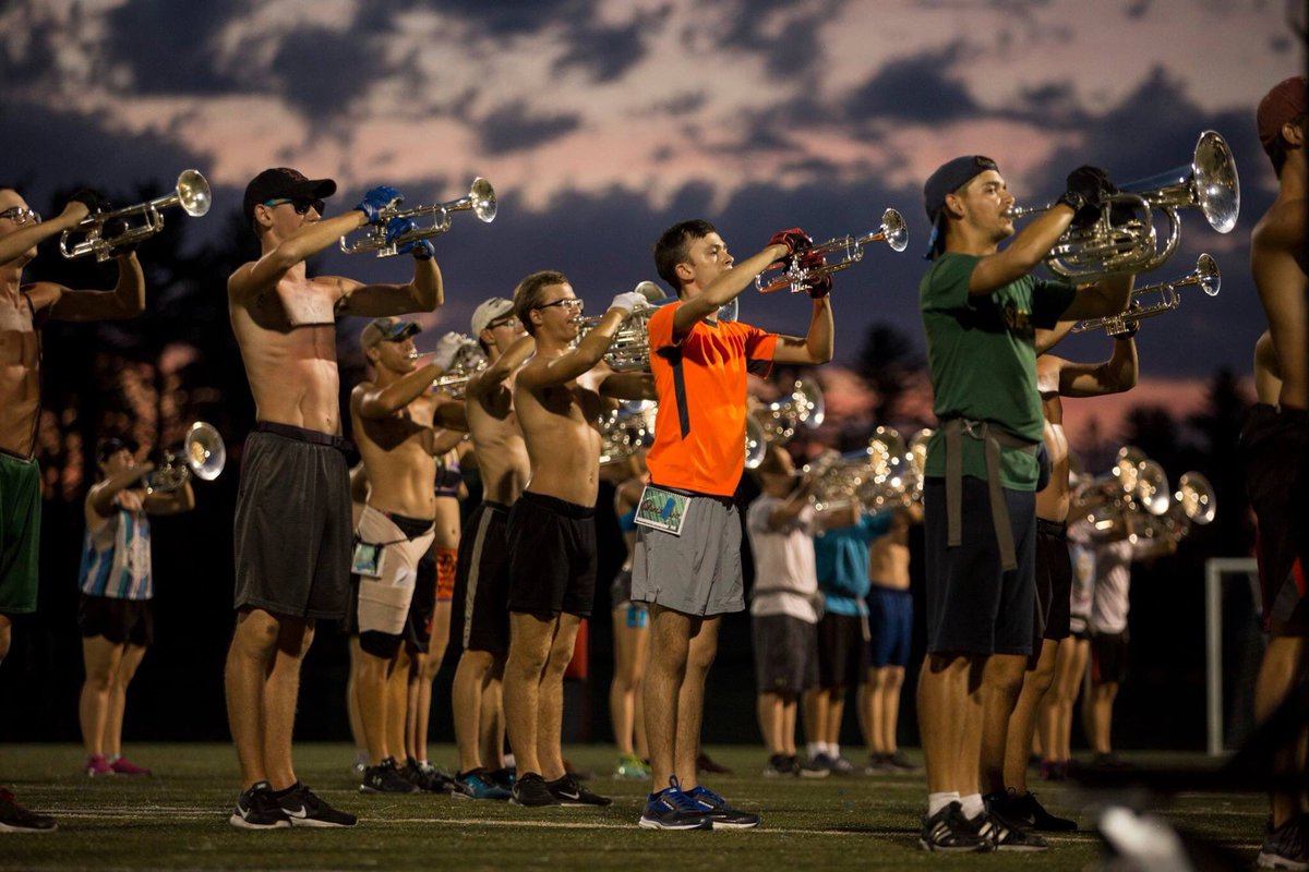 bostoncrusaders's tweet image. A little bit of #skyappreciation from rehearsal last night🌤 @CastletonEdu really is the most beautiful move-ins site