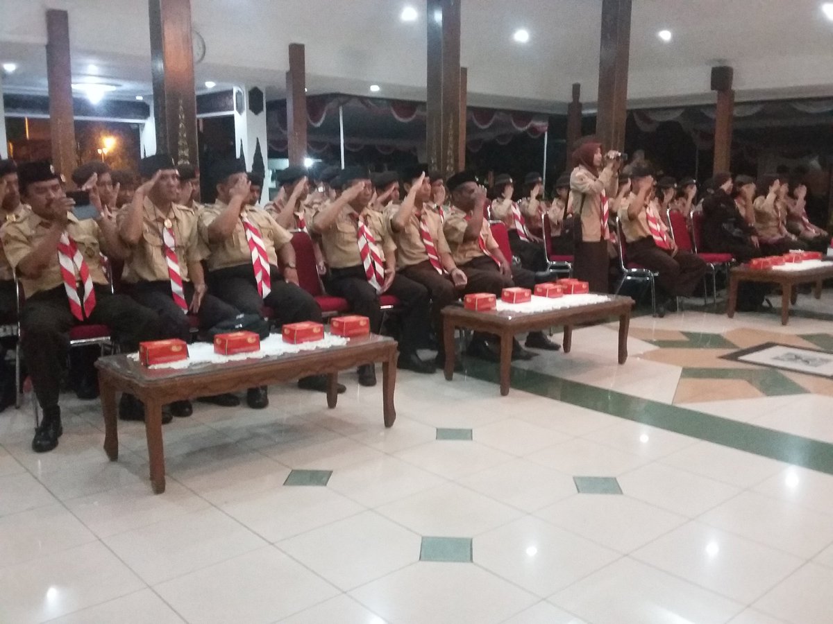 wakilbupatiwng's tweet photo. Audiensi calon kontingen Jambore Nasional Pramuka Penggalang th 2016 pd blnAgustus diCibubur Jkt dg @wakilbupatiwng https://t.co/cpvO3In9e2