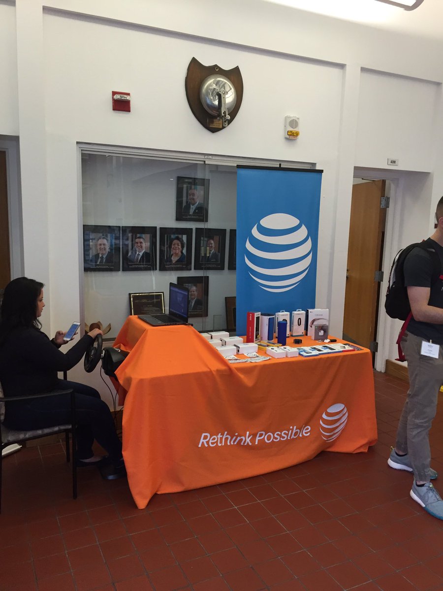 DavidcLewisSr's tweet photo. @ATTIndiana Don't text and drive! #IndyCivicHack we're here to remind you that #itcanwait https://t.co/9m1Hl3Sucb
