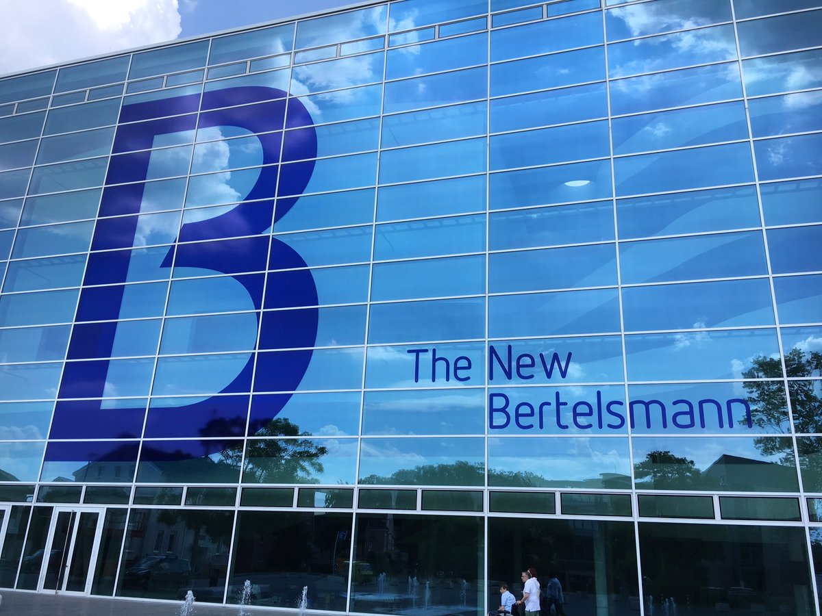 UlliLuenstroth's tweet photo. RT @Bertelsmann_DE: Am Mittwoch geht es los - das @Bertelsmann_DE Management Meeting! #BMM16 #TheaterGütersloh https://t.co/ON3wSaW3ZF