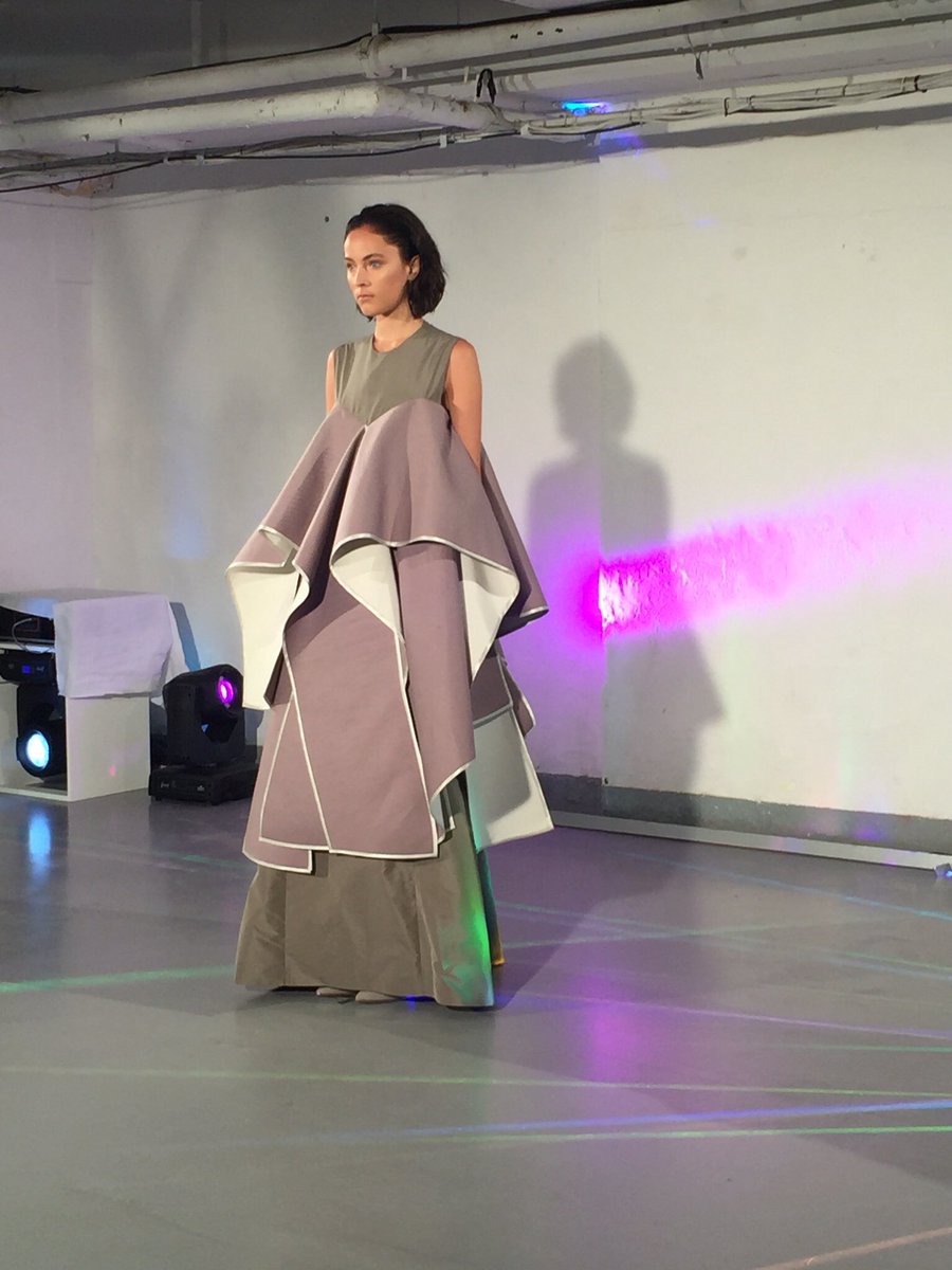 FTMDX's tweet photo. Lee Duckworth design #mdxfashion16 #mdx16 press catwalk #LDN @MiddlesexUni @FDMDX @FTMDX @OfficialGFW #londonpop https://t.co/BcX8gflV9M