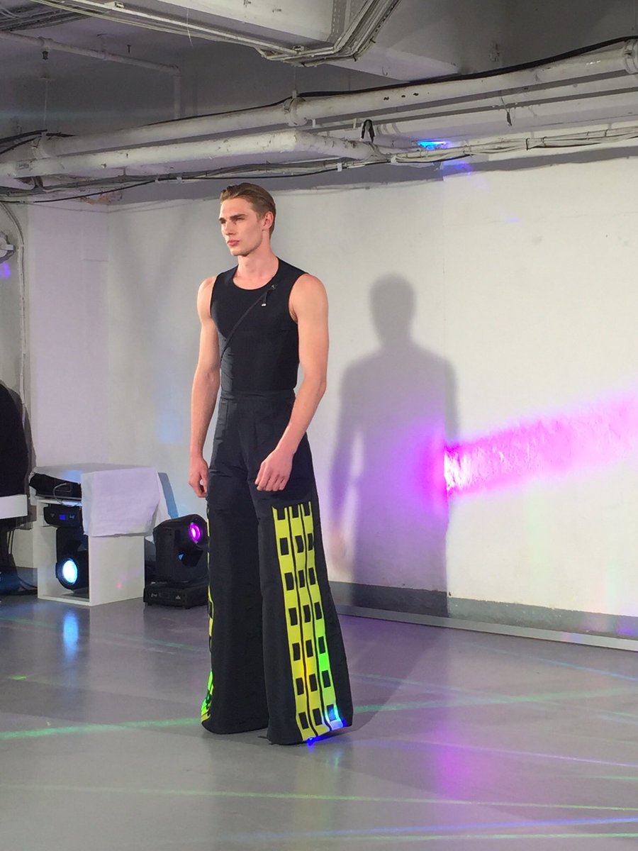 FTMDX's tweet photo. Joely Walford menswear #mdxfashion16 #mdx16 press catwalk #LDN @MiddlesexUni @FDMDX @FTMDX @OfficialGFW #londonpop https://t.co/Iow2KGq9UZ