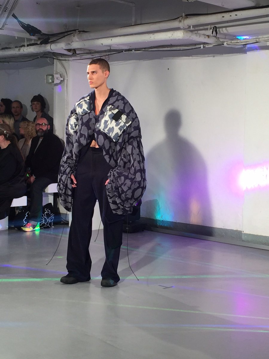 FTMDX's tweet photo. Stephanie Akpakly #weave menswear #mdxfashion16 #mdx16 press catwalk #LDN @MiddlesexUni @FDMDX @FTMDX @OfficialGFW https://t.co/A65gA5zRY8