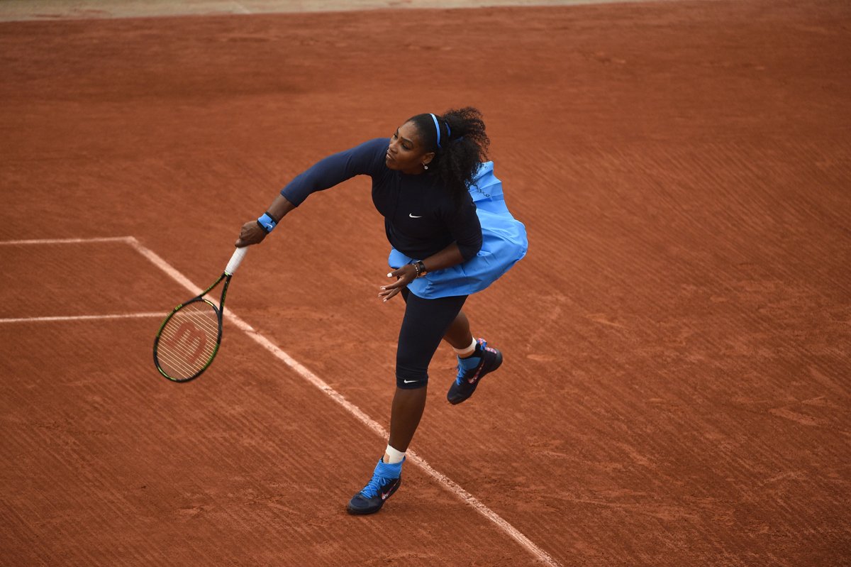 Focus sur le service de Serena Williams, une arme infaillible rg.fr/QBJktZ #RG16