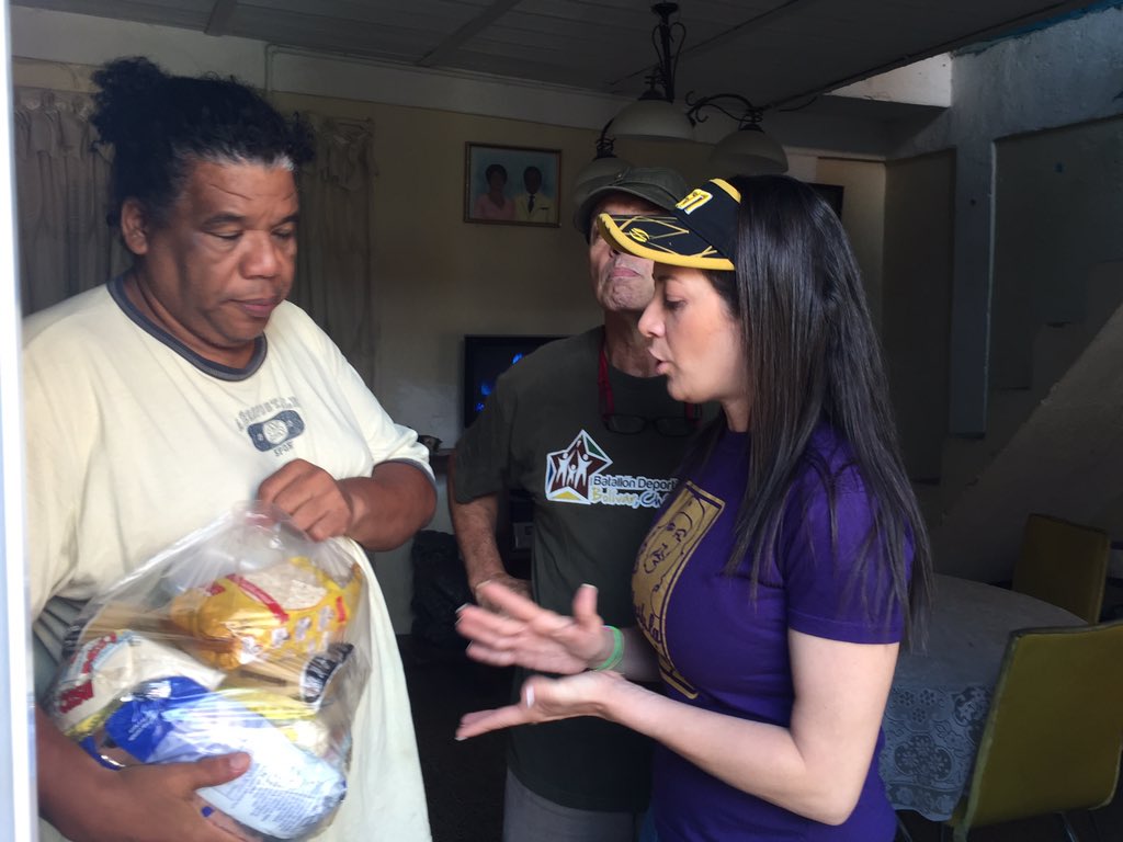 GeorgetteTop's tweet image. #AHORA gracias @NicolasMaduro #TodoElPoderParaLosClap #chacao #bucaral @MirandaPSUV con el pueblo! #CasaxCasa 🇻🇪❤️✊🏼