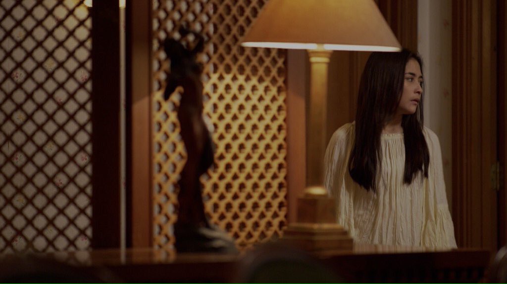 FILM_Indonesia's tweet photo. Prilly Latuconsina bintangi film terbaru karya sutradara Awi Suryadi, sbg Risa dlm film DANUR ⭐️🎬❤️ https://t.co/mMHPSldBaD