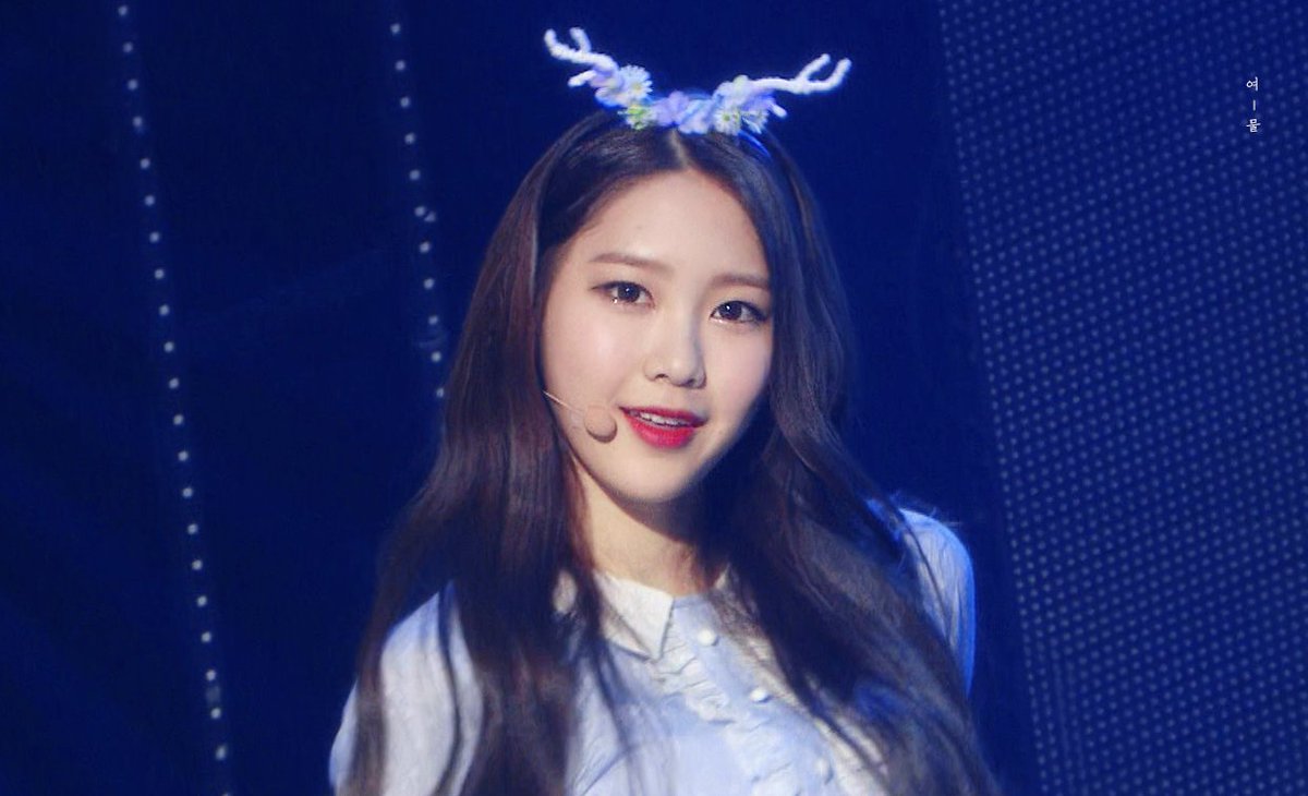 yeo_mul's tweet photo. [오마이걸] 160604 음악중심 Windy Day 캡쳐 25p
https://t.co/MEFXPK4Zz3 https://t.co/7l742qqP8Q