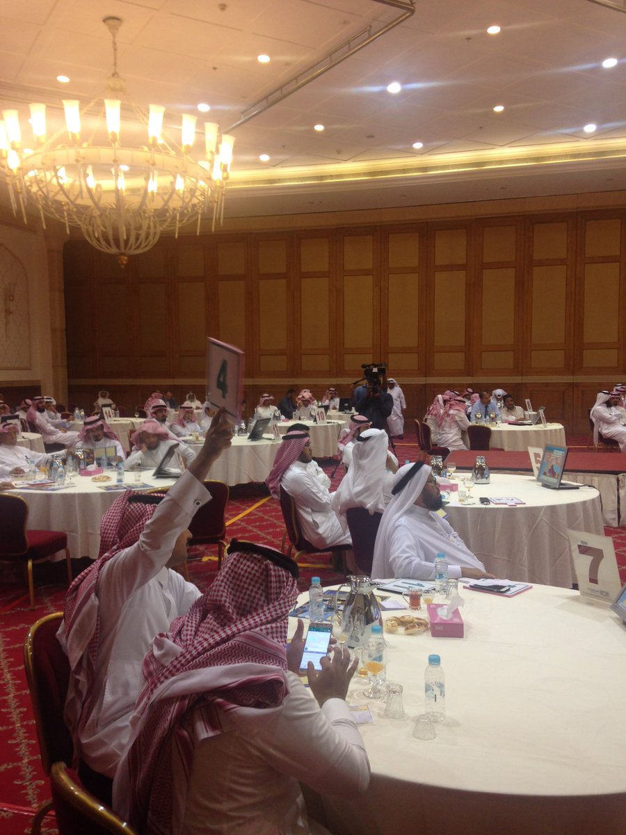 auctionsoun's tweet photo. تغطية مزاد اراضي بواجهات بحرية في جنوب الخبر و مزايدات الحضور على الاراضي https://t.co/CBOKsGNRtI