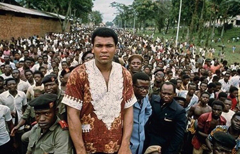 motown's tweet photo. Rest in power #TheGreatest 👊🏾 💪🏾 https://t.co/Jj8PKIu8Mt