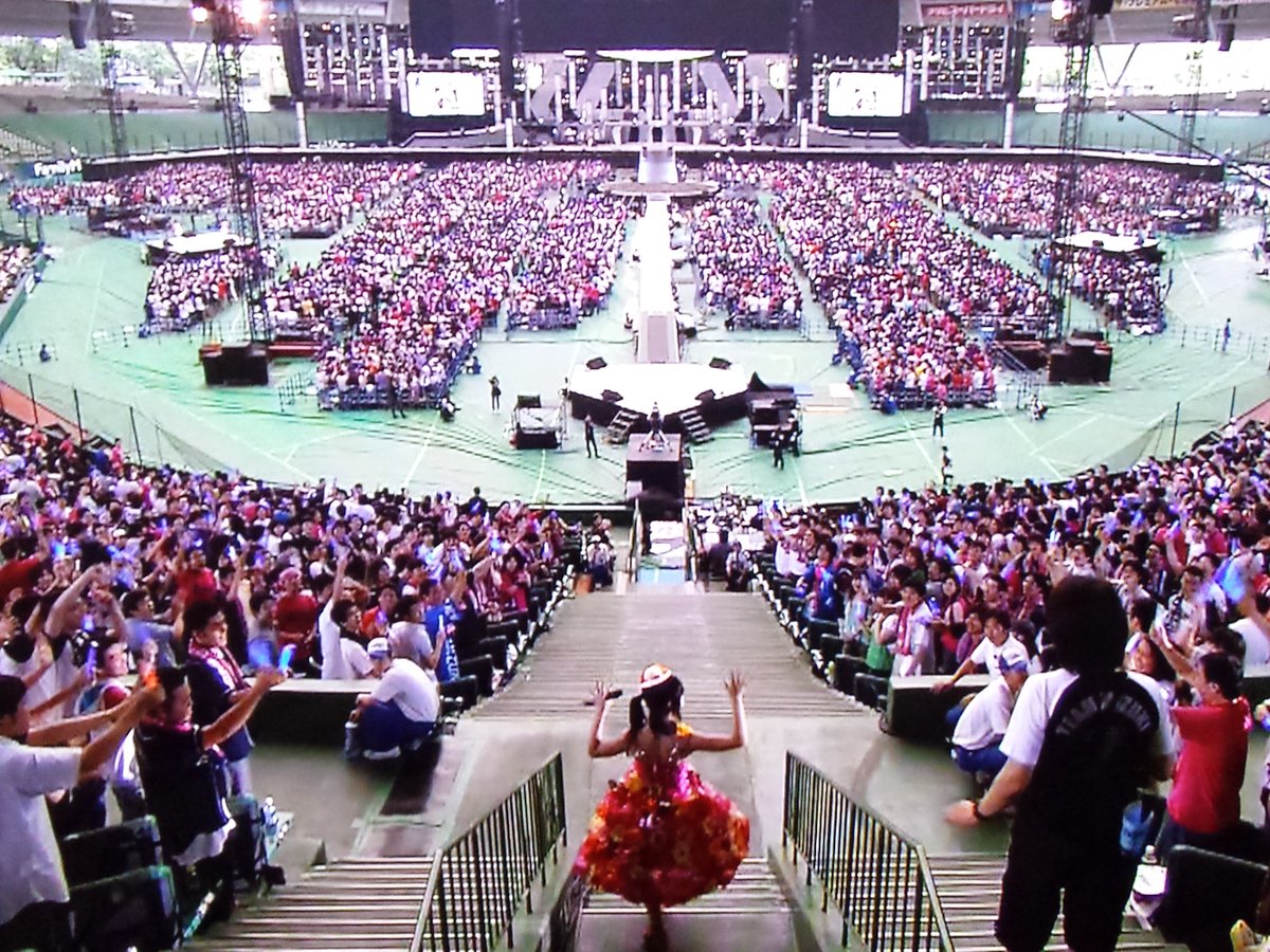 hayataka_nana's tweet photo. これがあるから、後方でも楽しめるんだなあ(´- `*)
#水樹奈々
#LIVEDIAMOND
#二人のMemory https://t.co/AaMwKMSANb