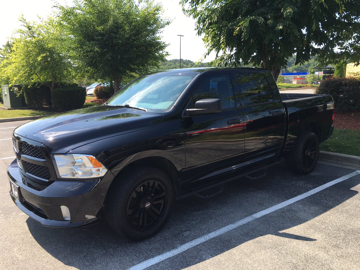 GrimRizza's tweet photo. Clean! #slumerican #riseabove #keepgrinding #grimrizza #music #Atlanta #love #blackedout #ram1500 #4x4 #Saturday https://t.co/9ZnlRwx5QK