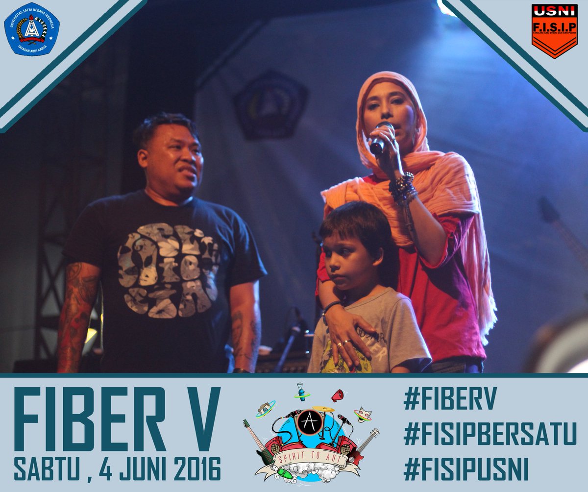 Momen tak terduga ketika Mbak Ayu Azhari naik ke atas panggung ketika @sahc96jkt perform :D 

#FIBERV #FISIPBERSATU