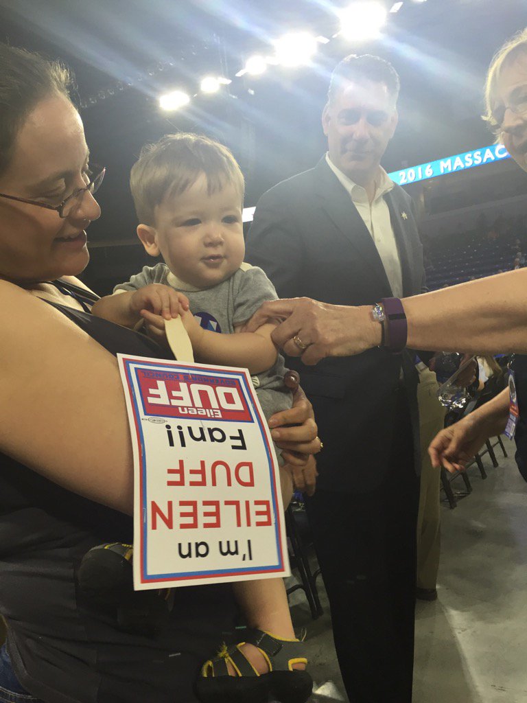 eileenduff's tweet photo. A young #EileenDuff fan in #Lowell. #mapoli #ma03 #womenwin #massdems https://t.co/TSW3bEBxCA