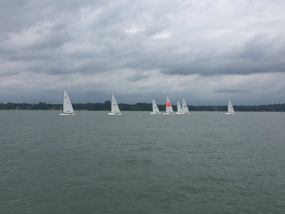 Labelle_YC's tweet photo. MC's and X's are off! Decent wind with looming dark clouds for this Saturday morning #sailing #LaBelle #OO https://t.co/PnVurdm1Ey