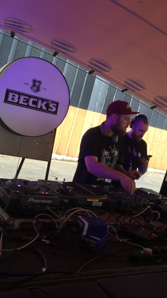 InflyteApp's tweet image. Really good fun set from @schmutzbelfast on @becks stage @AVAFestivalNI #goldenpath