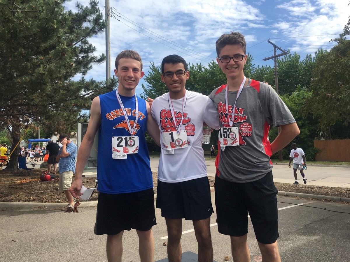 tonykiiing's tweet photo. Placed at the #baconrun with @AlexAlv89 and Outlaw! https://t.co/u4bGrLm2w1