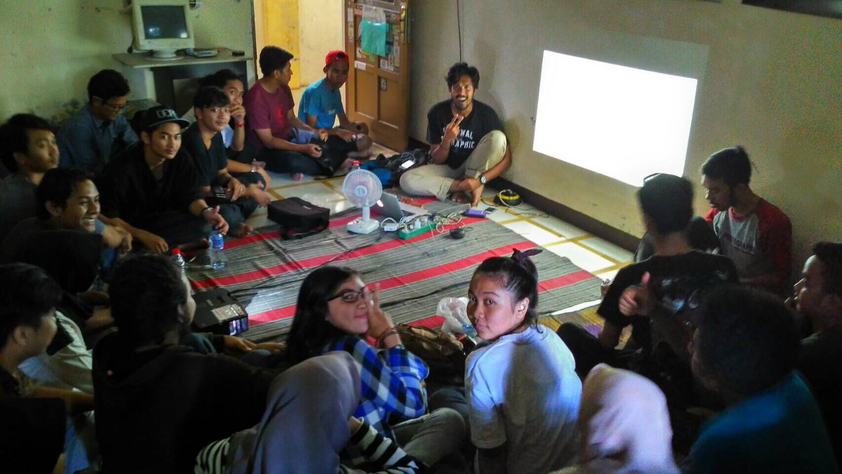 Siang tadi ada diskusi foto seru bgt. Tunggu selanjutnya ! <a href="/prismaundip/">Prisma Undip</a> <a href="/ClicUnnes/">CLIC Unnes</a> <a href="/FokusUsm/">Fokus USM</a> <a href="/Copylens/">Copy Lens UIN SMG</a> <a href="/UkmMirror/">MIRROR Photography</a>