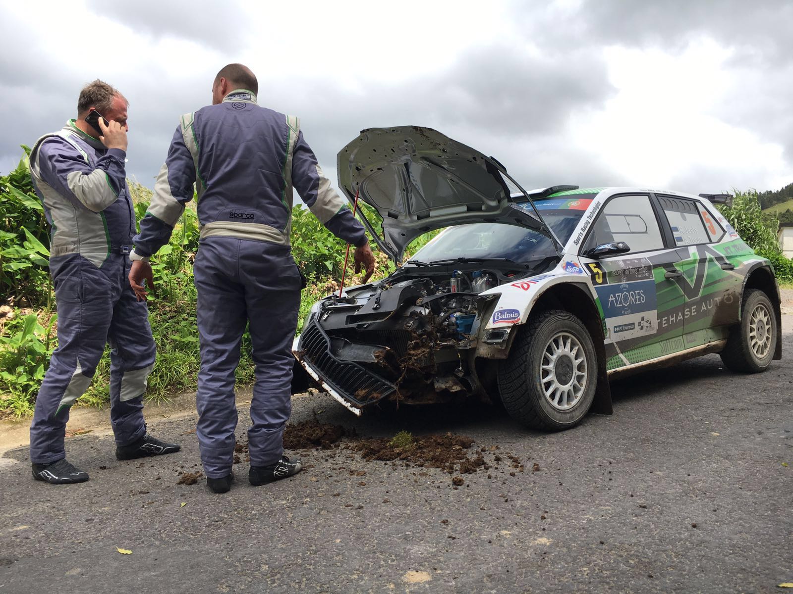 Rally Azores 2016 ERC - Página 3 CkHhjcDXIAESijH