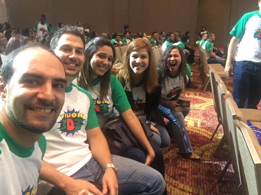 ManuelEscotet's tweet photo. Increible evento de Banesco Panama marcando pauta innovadora!
#vision3d3 #banescopanama #innovacion #panama https://t.co/icxr60dFWL