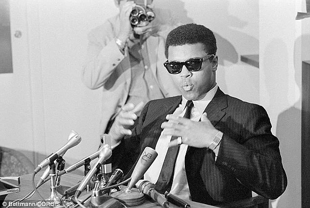 Rüyaları gerçekleştirmenin en iyi yolu uyanmaktır. Muhammad Ali