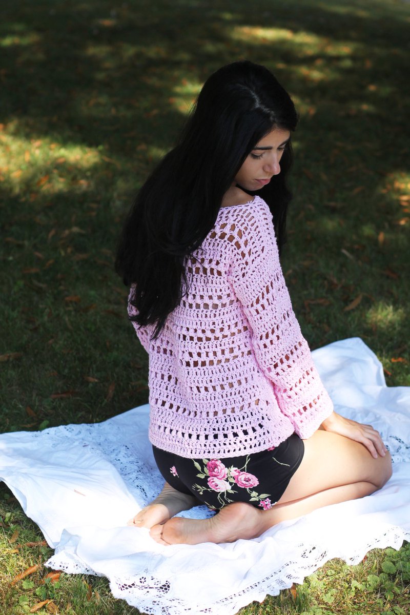 Elegantcrochets's tweet photo. Sweater, Crochet sweater, Womens sweater, Boho chic sweateโฆ https://t.co/MYusXc5PGB #musicfestivals #PlusSizeSweater https://t.co/gVSOTQXckR
