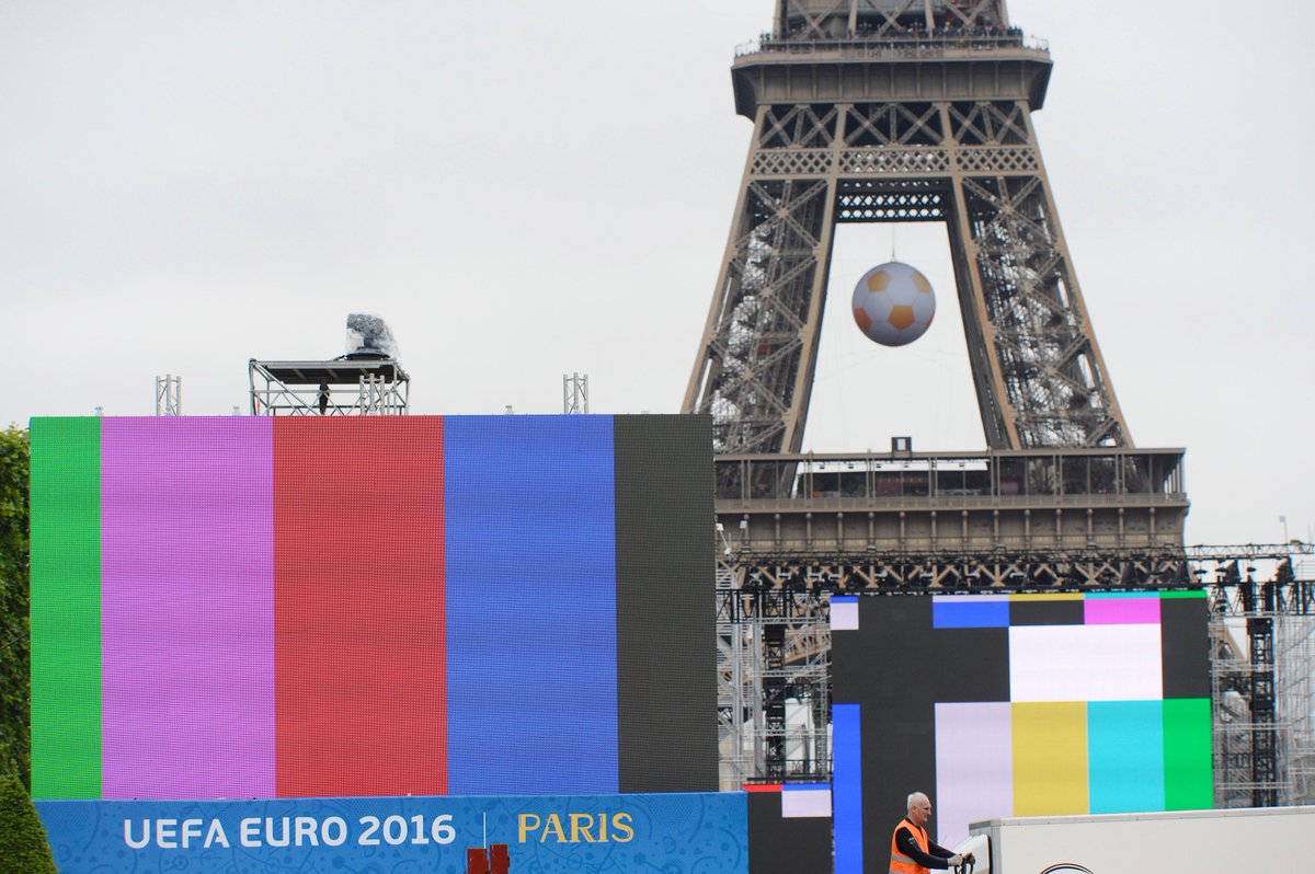 UEFAEURO's tweet image. 🇫🇷 Paris prepares for #EURO2016! 🇫🇷

Six days to go...