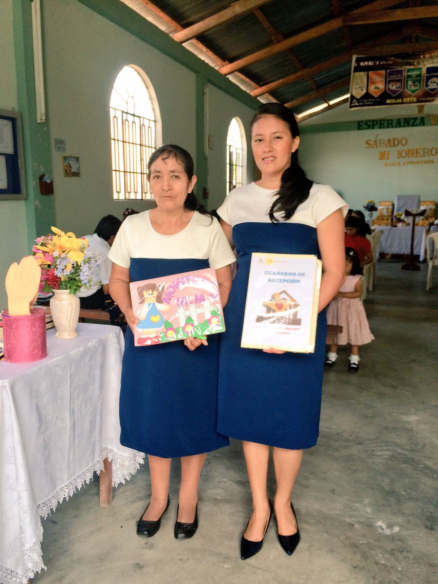 PrJCabrera's tweet photo. Hermanas del Ministerio de la Mujer del #DistritoRiojaEste #MNO recibiendo a los hermanos de la Iglesia #SMMA https://t.co/eQtrlGvTTf