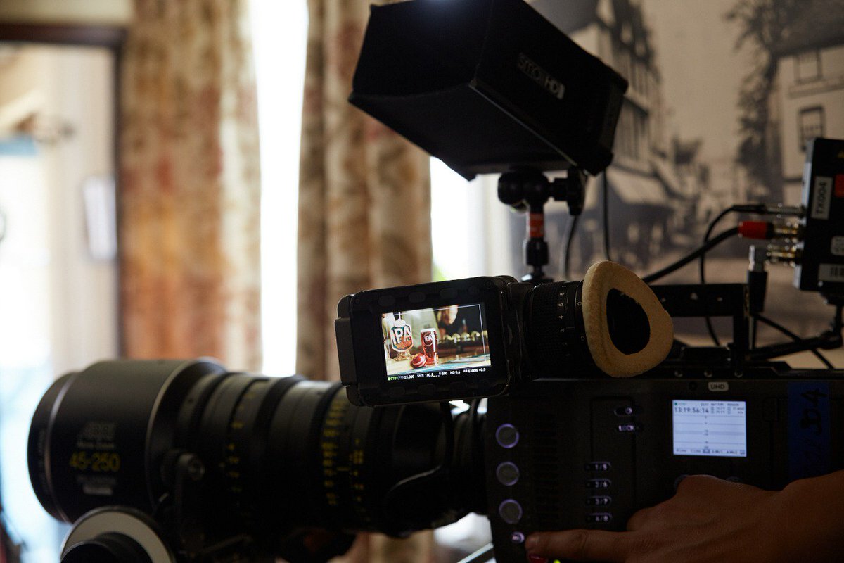 It’s here, the world premiere of our shiny new advert <a href="/MichaelVaughan/">Michael Vaughan</a> @benstokes83 youtube.com/watch?v=NCsYgA…