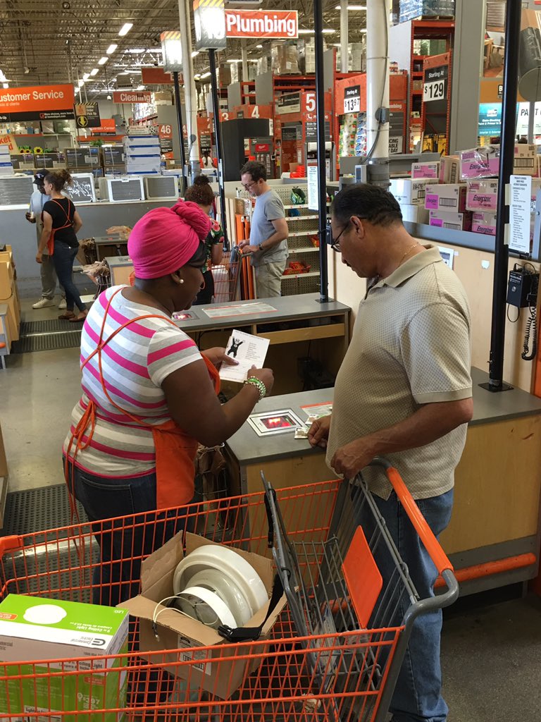 New Cashier Pushing Leads at the register! @Jose_HD2679