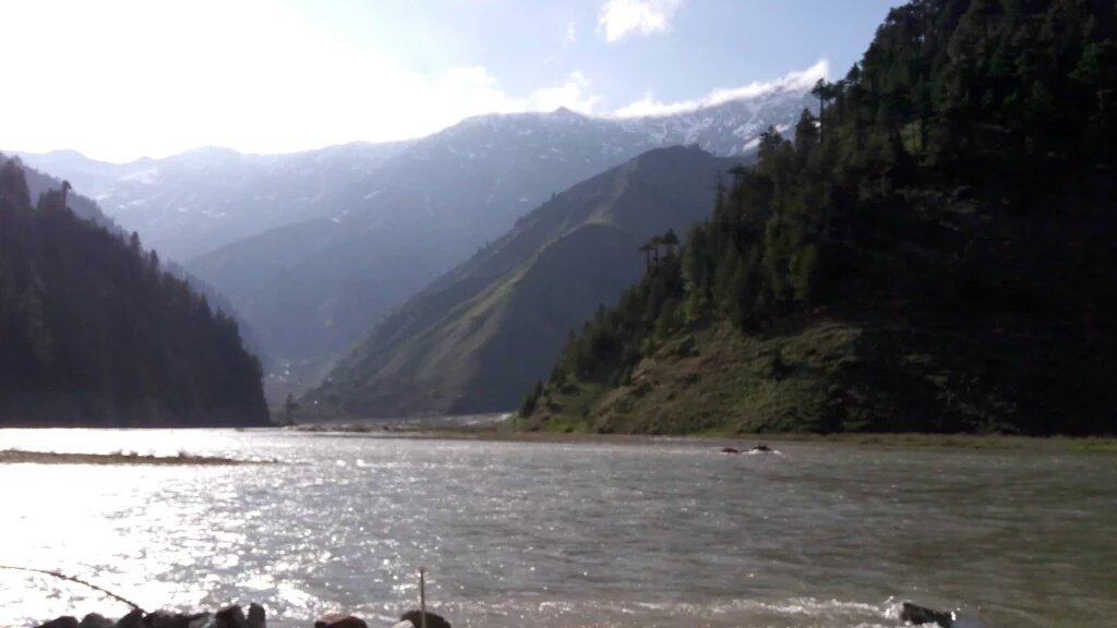 InsafPK's tweet photo. KP has the best tourism spots. Travel to Lalazar &amp; babusar with your families this year !
#TravelMagnificentKPK https://t.co/1dB8DSgfzh