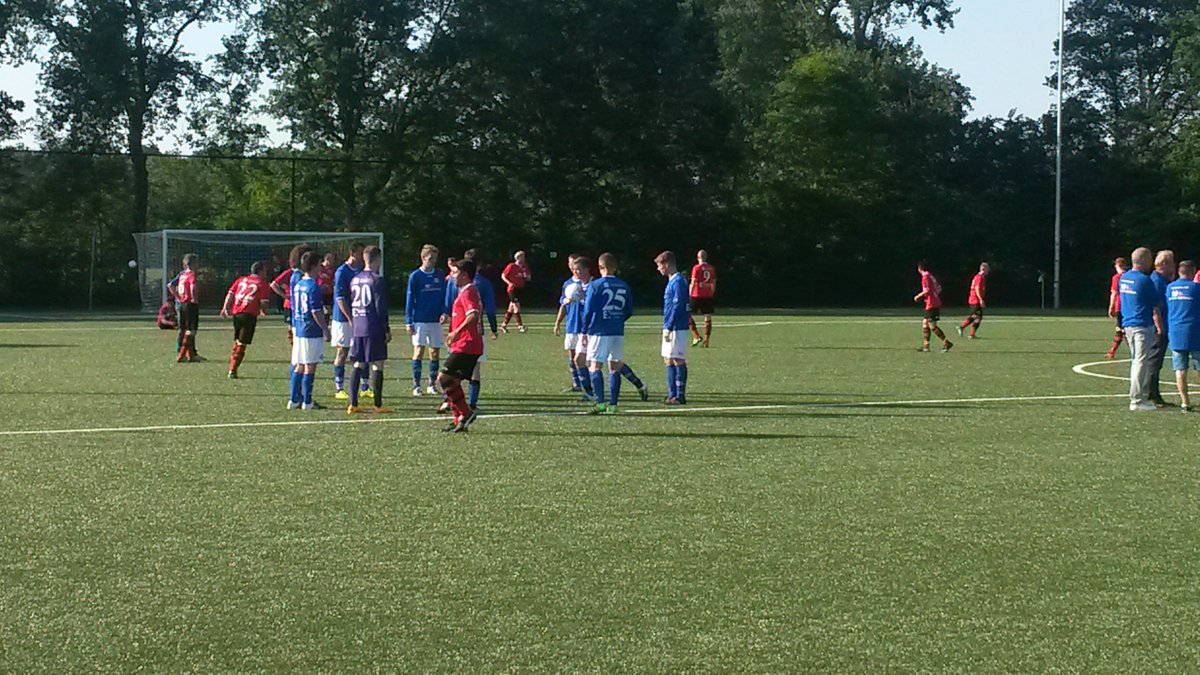 Vanavond nemen we afscheid van Jan Oppedijk en Dorjan Berisha. Een heus afscheidstoernooi.