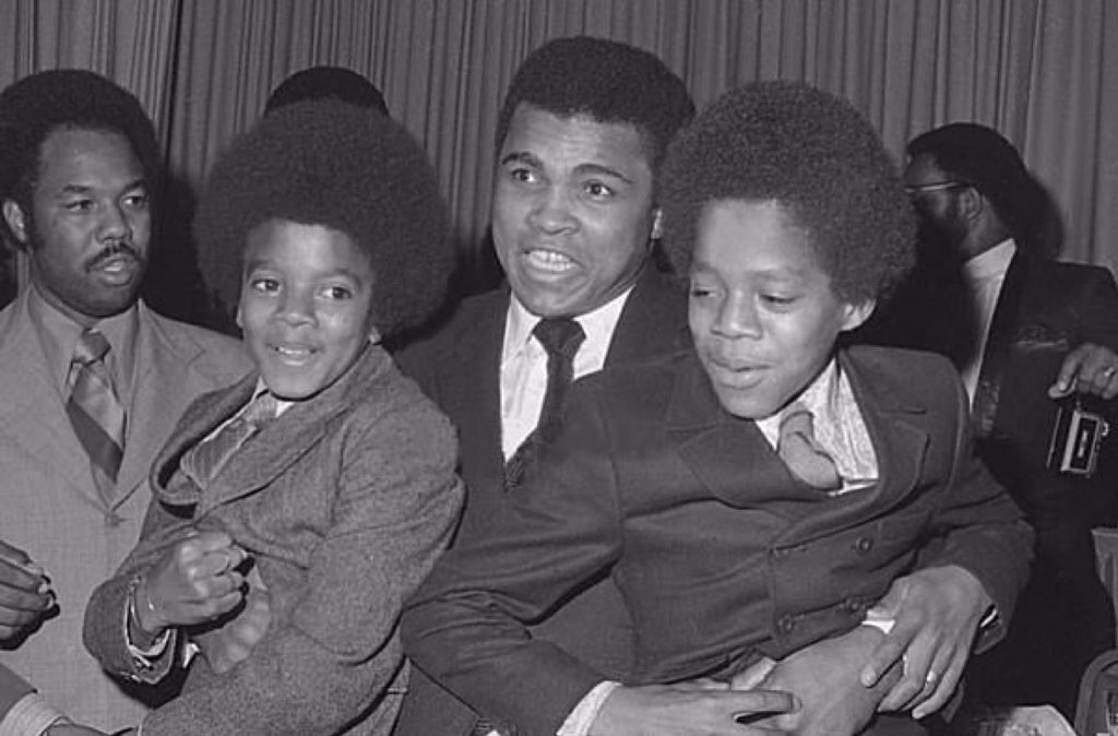 Blackfoundersf's tweet photo. #TheGreatest #MuhammadAli #Mj #RIP https://t.co/ZgP2vucRDQ