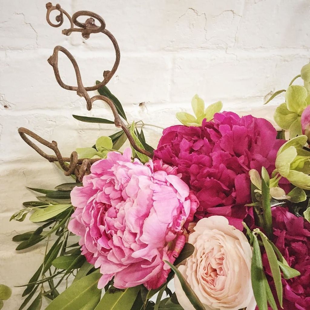I love bright Saturdays here more of these beautiful #peonies to celebrate! ift.tt/1VDSc50