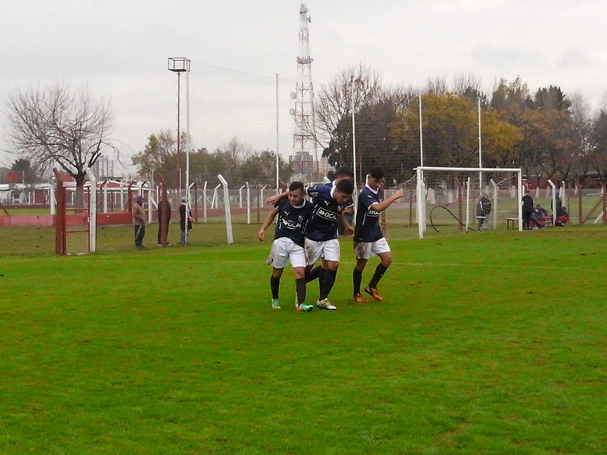 Inferiores: Buen comienzo de la Copa Campeonato