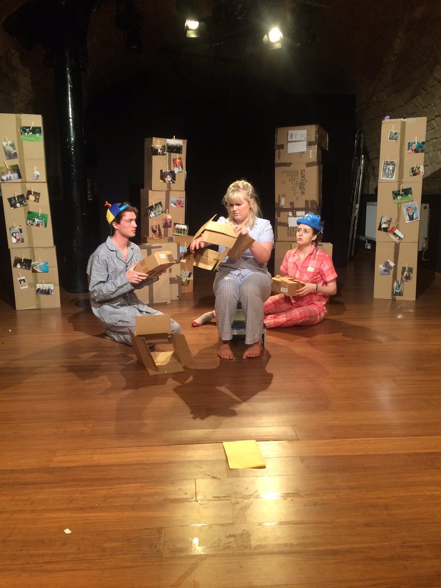 DearMePlay's tweet photo. Amazing first performance tonight! Didn't catch it? We are on again on Tuesday at 8 at @BurdallsYard https://t.co/ZHb6sdyvjK