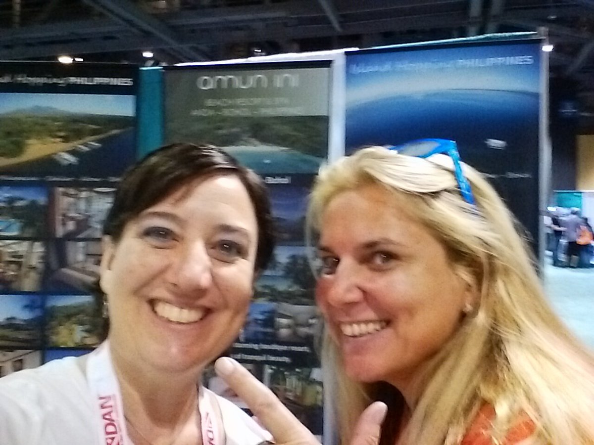 divinikki's tweet photo. Bigsy and I at the show # Amunini #seaexplorers #hollywooddivers #scubashow https://t.co/WqBtrptNnW