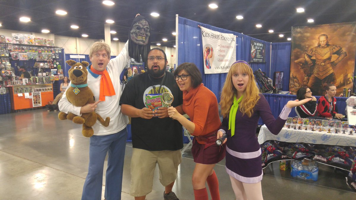 HosteenCholo's tweet photo. I would have gotten away with it at the @SLGamingCon if it wasn't for these meddling kids. @CON_artistsfilm https://t.co/hvhiaAcszJ