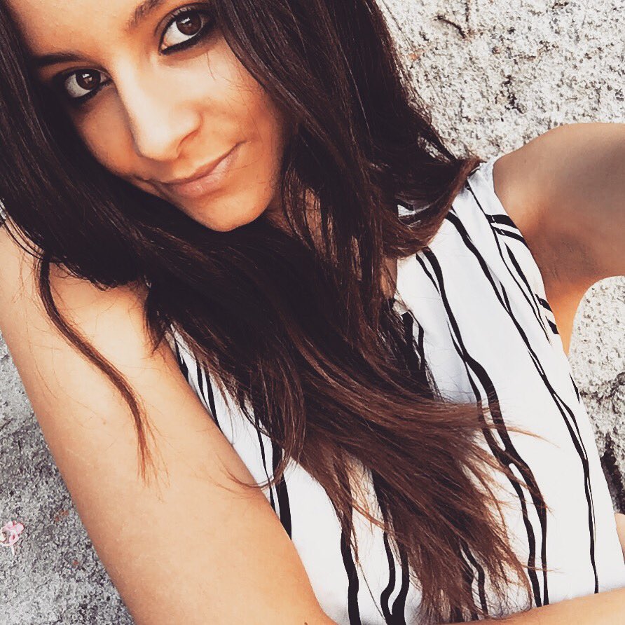 Mariafra1797920's tweet photo. #ME #summer #love https://t.co/XkLnxZfLzJ