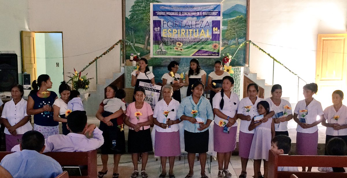PrJCabrera's tweet photo. Damas de #DistritoRiojaEste #MNO responden al llamado de ser Mujeres Misioneras al servicio de Dios #SMMA https://t.co/mHik2XrJeK