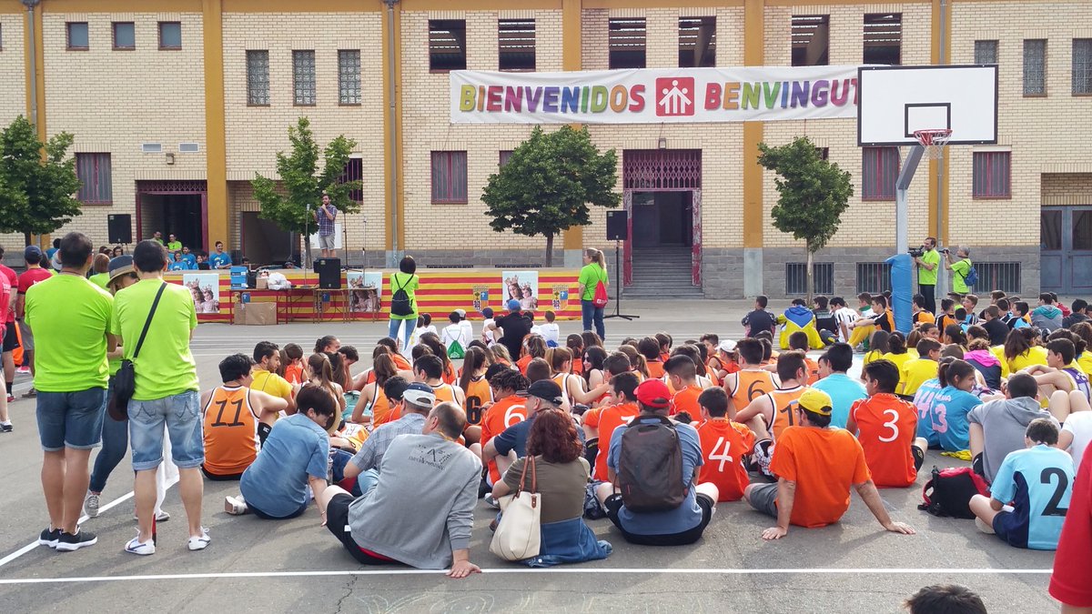 fjavizeta's tweet photo. Apertura y clausura #Intersales'16 @salesianosZAR Enhorabuena @BoscosZgz organizador y participantes @SalesianosSMX https://t.co/EVpea6c8MB