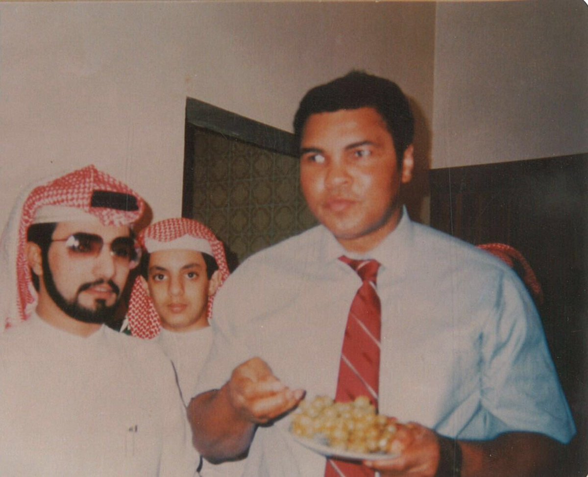 AALMUDARRA's tweet photo. #MohamedAli وهنا صور أخرى ل #محمد_علي_كلاي في عزيمتنا https://t.co/7BejkZuA8i