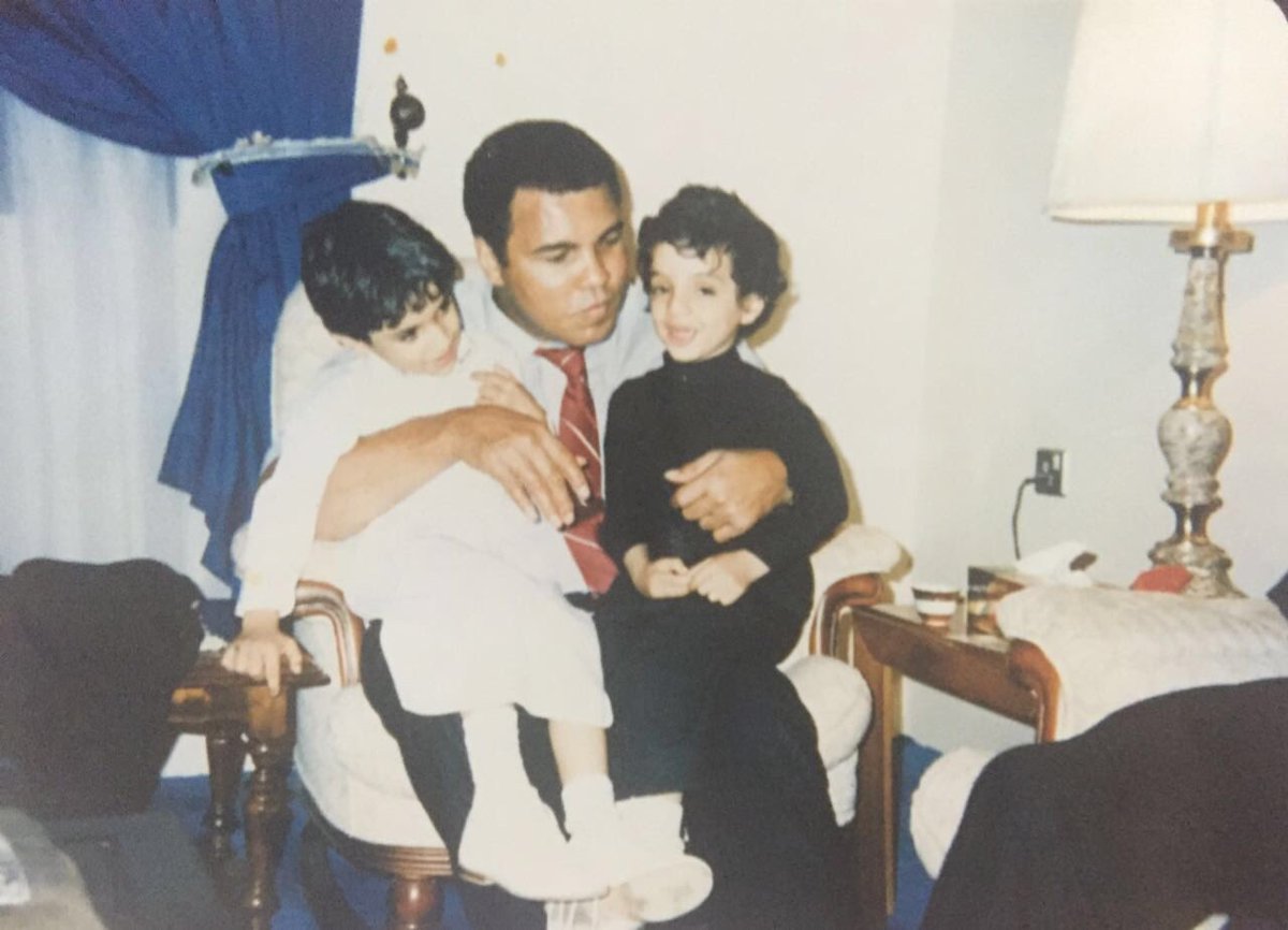 AALMUDARRA's tweet photo. #MohamedAli وهنا صور أخرى ل #محمد_علي_كلاي في عزيمتنا https://t.co/7BejkZuA8i