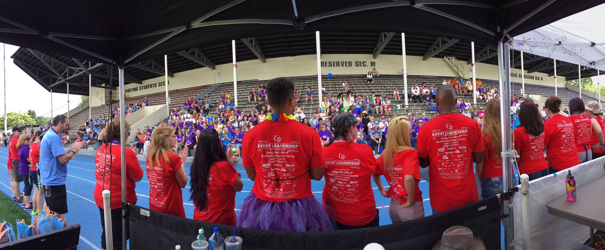 jazminedelilah_'s tweet photo. COME BY RELAY AT SPEIG &HELP RAISE THAT CASH!! get your hair done at the North Medford High School SALON!
#RELAY16 https://t.co/YBHwM17mX1