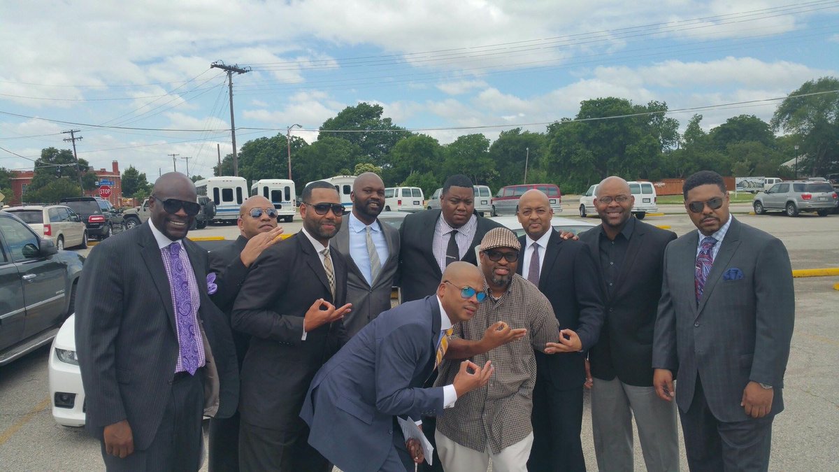 Mr_Miller1911's tweet image. Spring 90 to 97  supporting our chapter brother as he lays his father to rest! #BetaUp #Nupes#