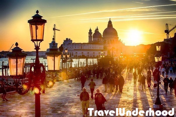 travelunderhood's tweet photo. Venice at sunset, Italy

#travel #italy #venice https://t.co/18nPLJ0YuD
